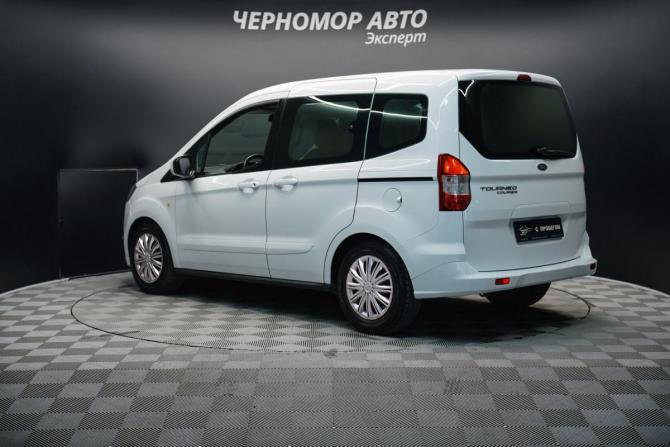 Ford Tourneo Courier I с пробегом 2017 года, цена 1 555 000 рублей, 144000 км, минивэн, Автокод Объявления