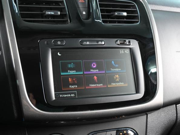 Renault Sandero II Рестайлинг с пробегом 2019 года, цена 1 299 000 рублей, 62427 км, хэтчбек, Автокод Объявления