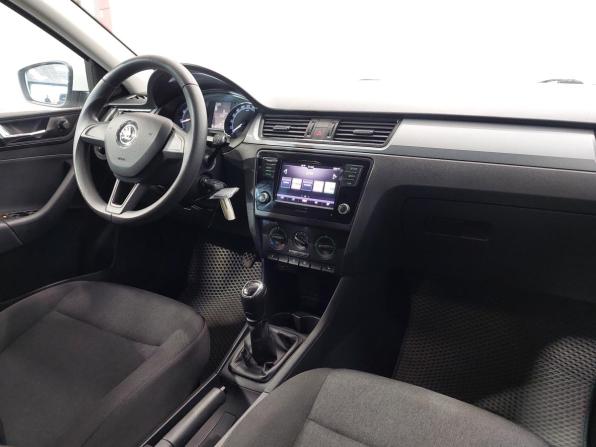 Skoda Rapid I Рестайлинг с пробегом 2019 года, цена 1 180 000 рублей, 136700 км, лифтбек, Автокод Объявления