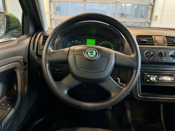 Skoda Fabia II Рестайлинг с пробегом 2011 года, цена 348 000 рублей, 268167 км, хэтчбек, Автокод Объявления