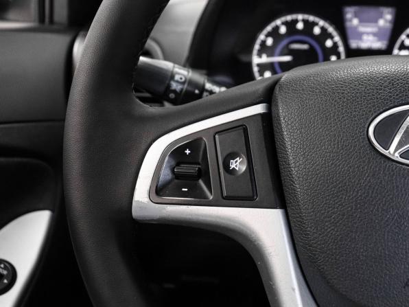 Hyundai Solaris I с пробегом 2013 года, цена 779 000 рублей, 167107 км, хэтчбек, Автокод Объявления