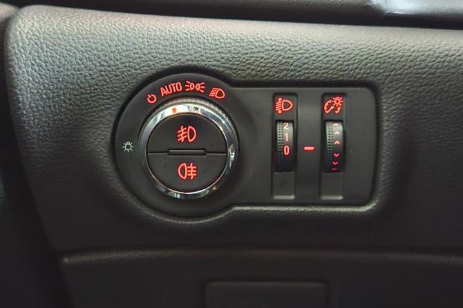 Opel Astra J с пробегом 2011 года, цена 697 000 рублей, 127160 км, хэтчбек, Автокод Объявления