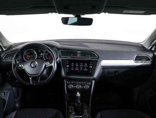 Volkswagen Tiguan II с пробегом 2018 года, цена 2 630 000 рублей, 71194 км, внедорожник, Автокод Объявления