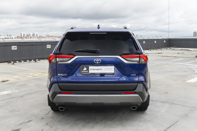 Toyota RAV4 V (XA50) с пробегом 2021 года, цена 3 888 000 рублей, 70230 км, внедорожник, Автокод Объявления