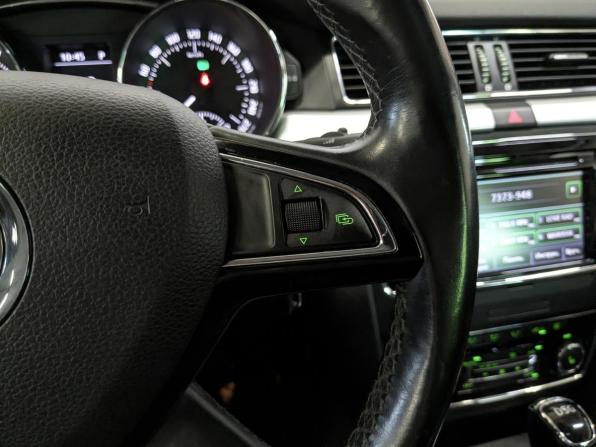 Skoda Superb II Рестайлинг с пробегом 2014 года, цена 1 365 000 рублей, 165371 км, лифтбек, Автокод Объявления