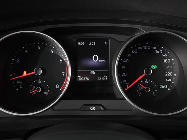 Volkswagen Tiguan II Рестайлинг с пробегом 2021 года, цена 2 649 000 рублей, 109878 км, внедорожник, Автокод Объявления