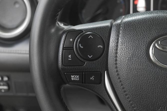 Toyota RAV4 IV (XA40) Рестайлинг с пробегом 2019 года, цена 2 609 000 рублей, 153000 км, внедорожник, Автокод Объявления