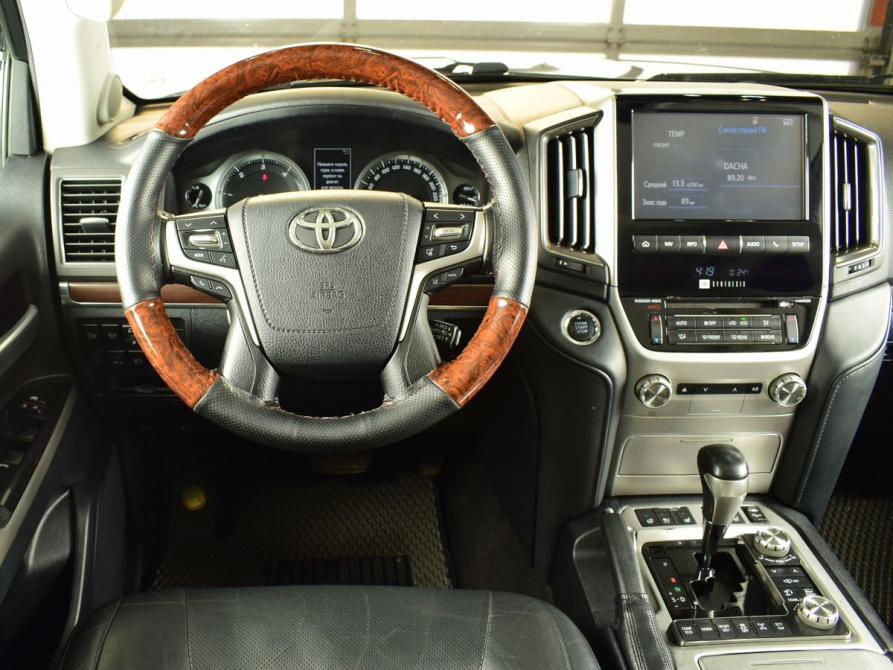 Toyota Land Cruiser 200 Series Рестайлинг 2 Кемерово  - изображение 8