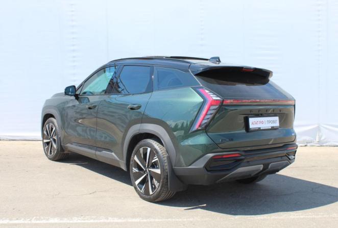 Geely Atlas II с пробегом 2025 года, цена 3 550 000 рублей, 2598 км, внедорожник, Автокод Объявления