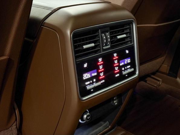 Porsche Cayenne III с пробегом 2018 года, цена 6 888 000 рублей, 111748 км, внедорожник, Автокод Объявления