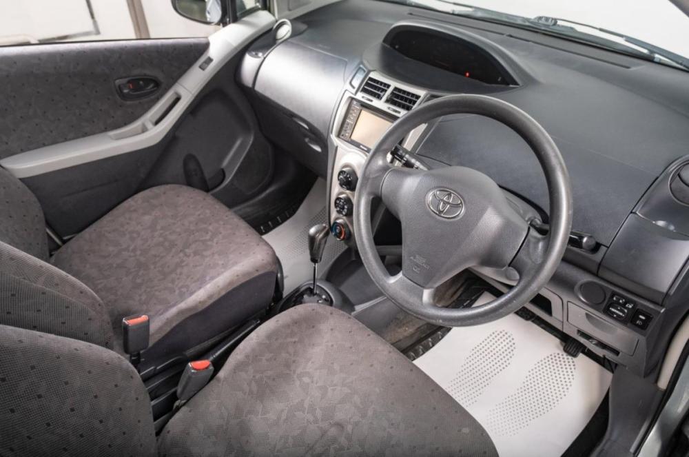 Toyota Vitz II (XP90) Томск  - изображение 8