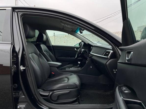 Kia Optima IV Рестайлинг с пробегом 2020 года, цена 1 999 000 рублей, 179985 км, седан, Автокод Объявления
