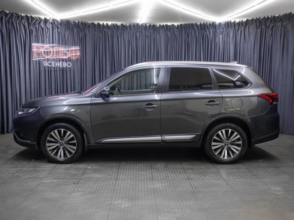 Mitsubishi Outlander III Рестайлинг 3 с пробегом 2019 года, цена 1 898 000 рублей, 103000 км, внедорожник, Автокод Объявления