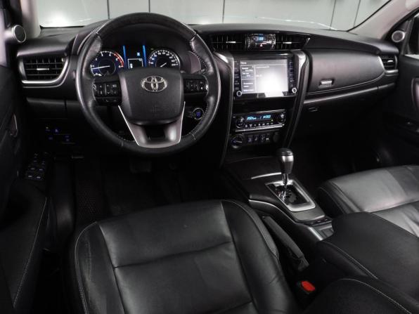 Toyota Fortuner II Рестайлинг с пробегом 2021 года, цена 3 819 000 рублей, 275960 км, внедорожник, Автокод Объявления