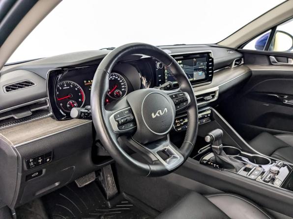 Kia K5 III с пробегом 2022 года, цена 3 250 000 рублей, 50448 км, седан, Автокод Объявления