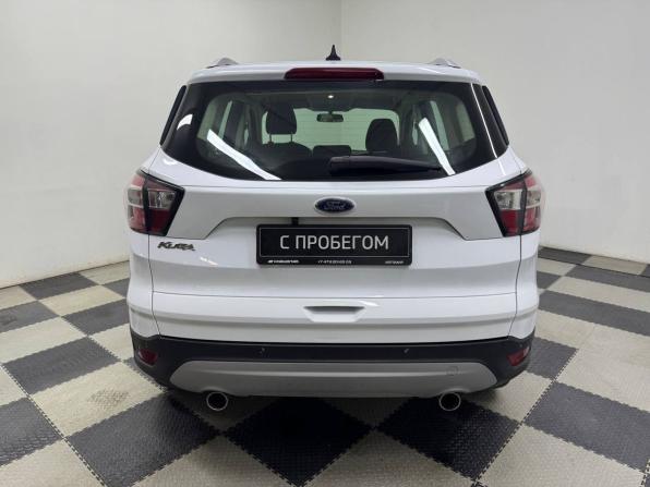 Ford Kuga II Рестайлинг с пробегом 2018 года, цена 1 810 000 рублей, 114000 км, внедорожник, Автокод Объявления