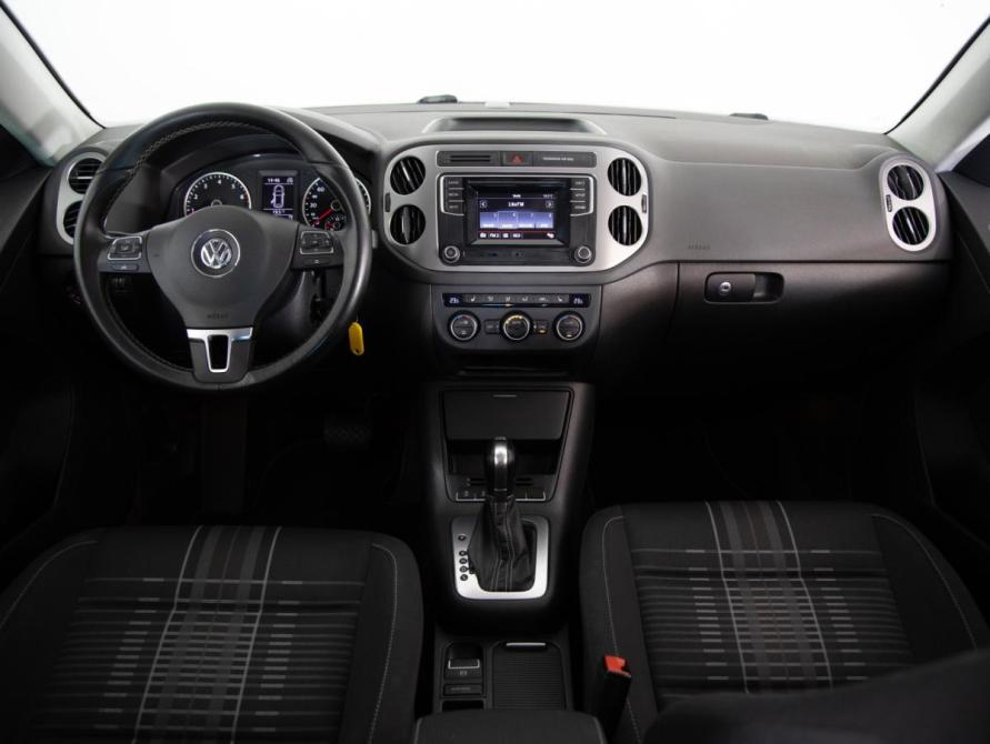 Volkswagen Tiguan I Рестайлинг Санкт-Петербург  - изображение 9
