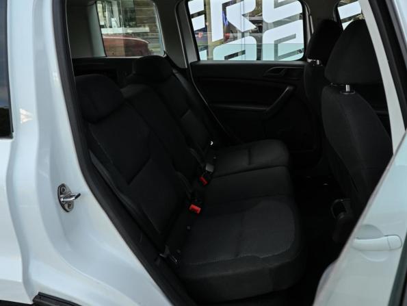 Skoda Yeti I Рестайлинг с пробегом 2015 года, цена 1 229 000 рублей, 208560 км, внедорожник, Автокод Объявления