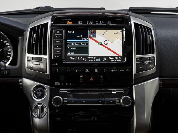 Toyota Land Cruiser 200 Series Рестайлинг 1 с пробегом 2015 года, цена 4 779 000 рублей, 168008 км, внедорожник, Автокод Объявления