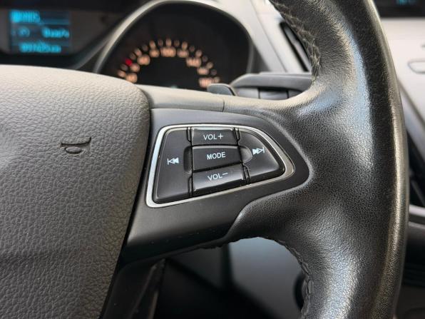 Ford Kuga II Рестайлинг с пробегом 2016 года, цена 1 676 000 рублей, 97425 км, внедорожник, Автокод Объявления