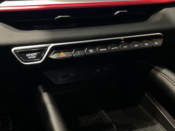 Geely Coolray I Рестайлинг с пробегом 2023 года, цена 1 999 000 рублей, 33205 км, внедорожник, Автокод Объявления
