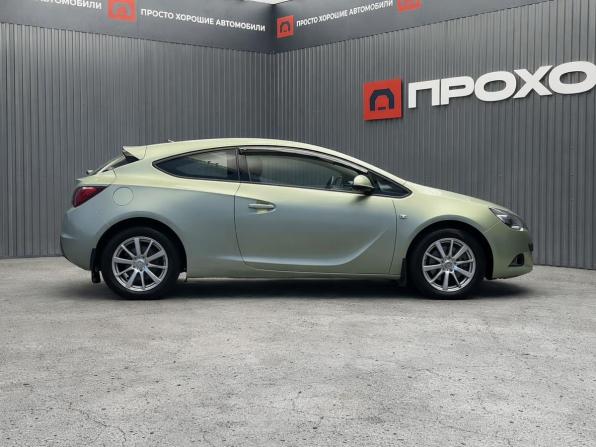 Opel Astra J Рестайлинг с пробегом 2011 года, цена 797 000 рублей, 71790 км, хэтчбек, Автокод Объявления