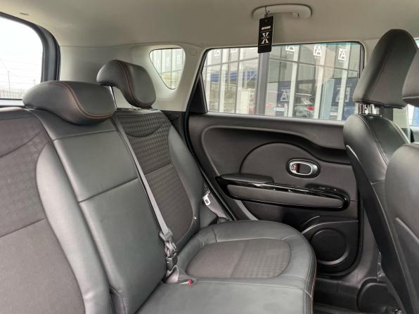 Kia Soul II Рестайлинг с пробегом 2017 года, цена 1 380 000 рублей, 168700 км, хэтчбек, Автокод Объявления
