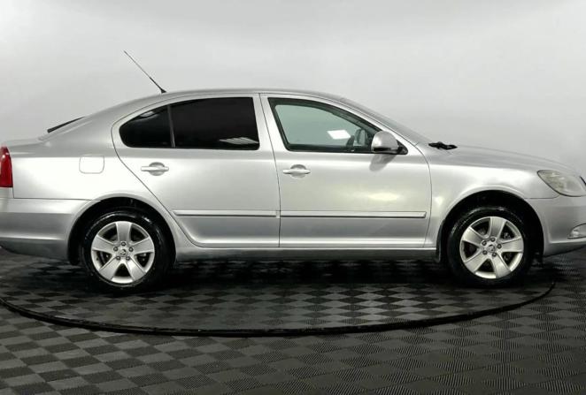 Skoda Octavia II (A5) Рестайлинг с пробегом 2010 года, цена 750 000 рублей, 267748 км, универсал, Автокод Объявления