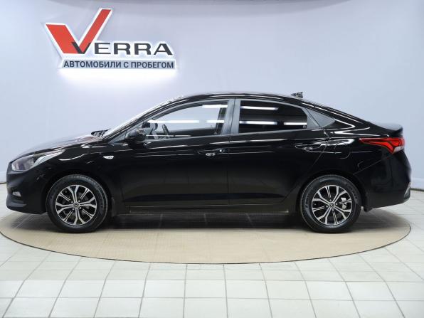 Hyundai Solaris II с пробегом 2018 года, цена 930 000 рублей, 251957 км, седан, Автокод Объявления
