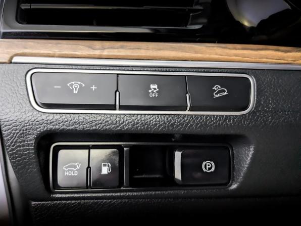 Kia Mohave I Рестайлинг 2 с пробегом 2021 года, цена 4 320 000 рублей, 139741 км, внедорожник, Автокод Объявления