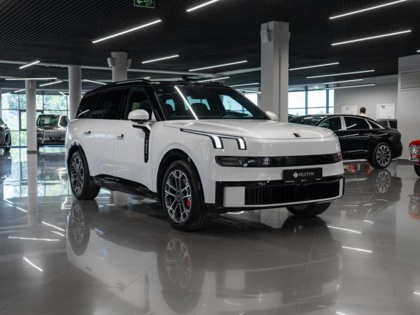 Lynk &amp; Co 900 с пробегом 2025 года, цена 7 800 000 рублей, 25 км, внедорожник, Автокод Объявления