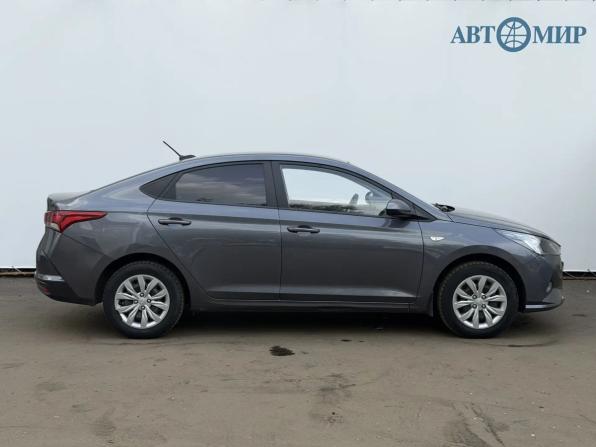 Hyundai Solaris II Рестайлинг с пробегом 2021 года, цена 1 597 000 рублей, 90249 км, седан, Автокод Объявления