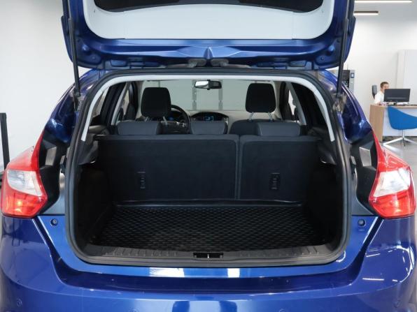 Ford Focus III с пробегом 2015 года, цена 950 000 рублей, 150247 км, седан, Автокод Объявления