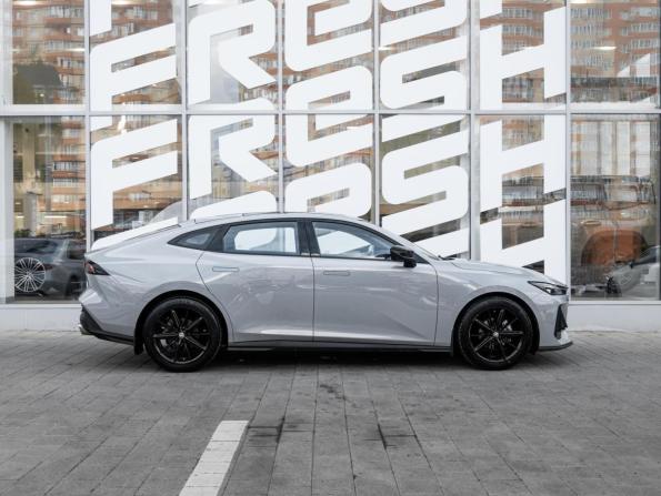 Changan UNI-V I с пробегом 2024 года, цена 2 047 500 рублей, 39456 км, лифтбек, Автокод Объявления