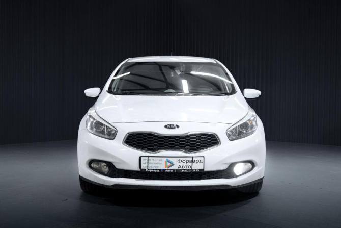 Kia Ceed II с пробегом 2013 года, цена 1 050 000 рублей, 184625 км, хэтчбек, Автокод Объявления