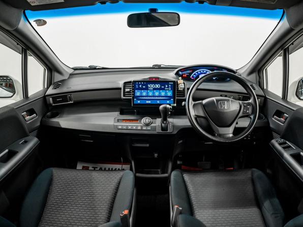 Honda Freed I Рестайлинг с пробегом 2012 года, цена 1 130 000 рублей, 98898 км, компактвэн, Автокод Объявления