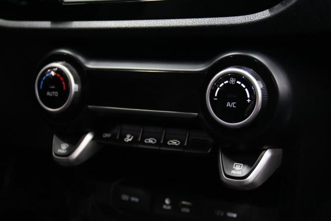 Kia Rio IV с пробегом 2018 года, цена 1 495 950 рублей, 148051 км, хэтчбек, Автокод Объявления