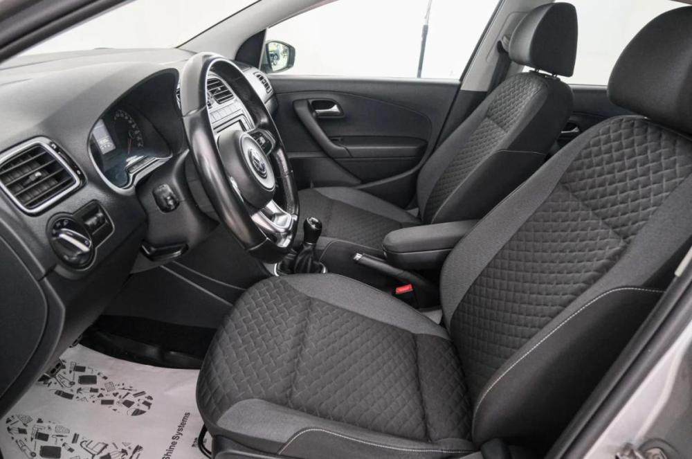 Volkswagen Polo V Рестайлинг Красноярск  - изображение 8