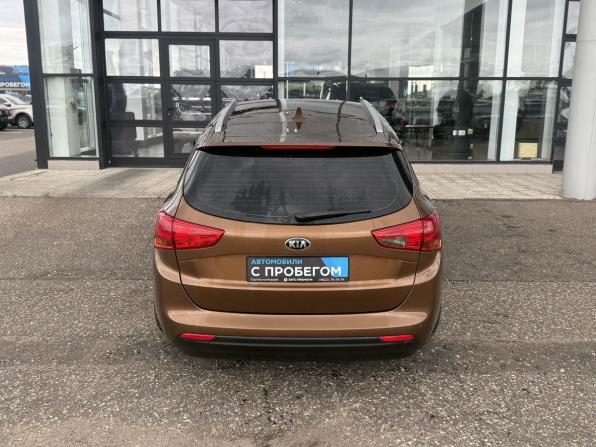 Kia Ceed II Рестайлинг с пробегом 2017 года, цена 1 415 000 рублей, 92185 км, универсал, Автокод Объявления