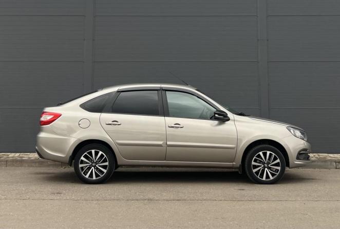 Lada (ВАЗ) Granta I Рестайлинг с пробегом 2020 года, цена 725 000 рублей, 39794 км, лифтбек, Автокод Объявления