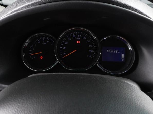 Renault Logan II Рестайлинг с пробегом 2018 года, цена 899 000 рублей, 140233 км, седан, Автокод Объявления