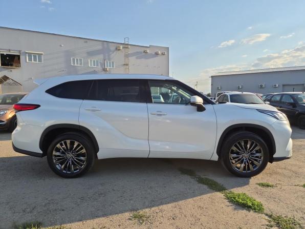 Toyota Highlander IV (XU70) с пробегом 2025 года, цена 5 400 000 рублей, 732 км, внедорожник, Автокод Объявления