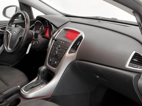 Opel Astra J с пробегом 2011 года, цена 573 000 рублей, 163235 км, хэтчбек, Автокод Объявления