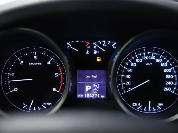 Toyota Land Cruiser 200 Series с пробегом 2011 года, цена 3 490 000 рублей, 194271 км, внедорожник, Автокод Объявления