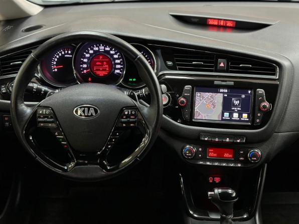 Kia Ceed II Рестайлинг с пробегом 2018 года, цена 1 390 000 рублей, 102020 км, хэтчбек, Автокод Объявления