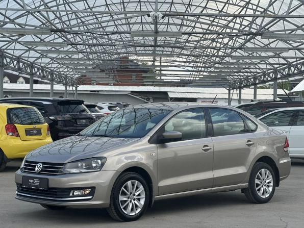 Volkswagen Polo V Рестайлинг с пробегом 2016 года, цена 1 096 500 рублей, 61621 км, седан, Автокод Объявления