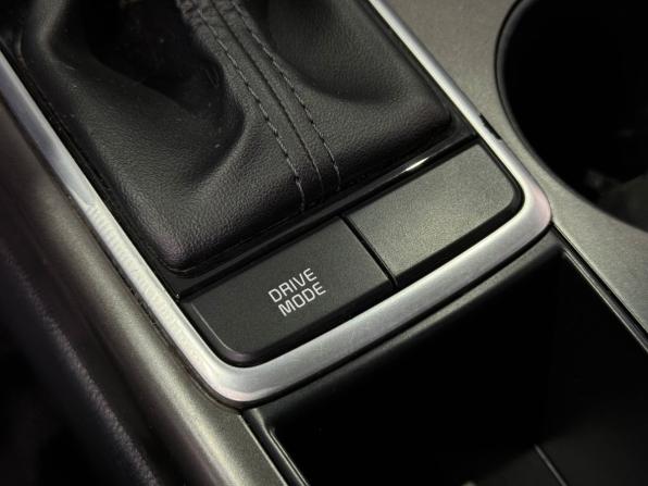 Kia Optima IV Рестайлинг с пробегом 2018 года, цена 1 999 900 рублей, 71569 км, седан, Автокод Объявления