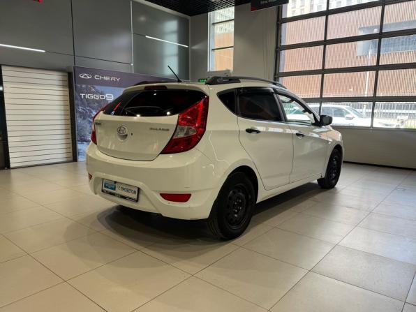Hyundai Solaris I с пробегом 2012 года, цена 572 000 рублей, 248631 км, хэтчбек, Автокод Объявления