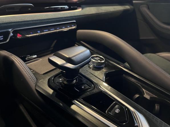 Geely Monjaro I с пробегом 2023 года, цена 3 350 000 рублей, 50342 км, внедорожник, Автокод Объявления