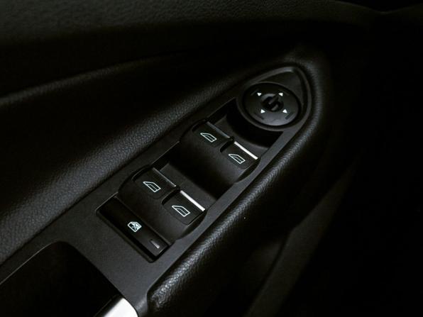 Ford Kuga II Рестайлинг с пробегом 2018 года, цена 1 220 000 рублей, 236227 км, внедорожник, Автокод Объявления